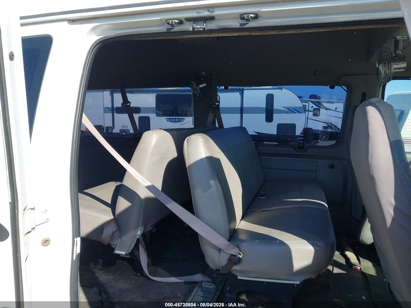 2001 FORD E-350 SUPER DUTY auction photo 8