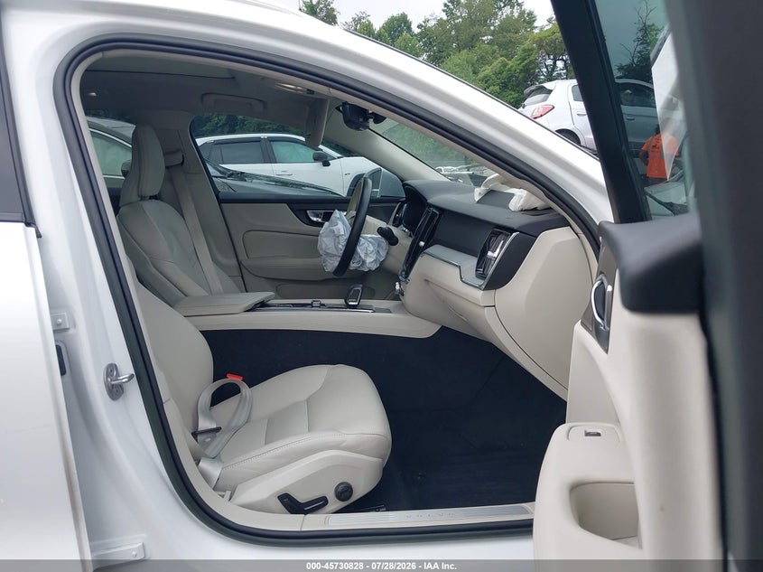 2023 VOLVO V60 CROSS COUNTRY auction photo 5