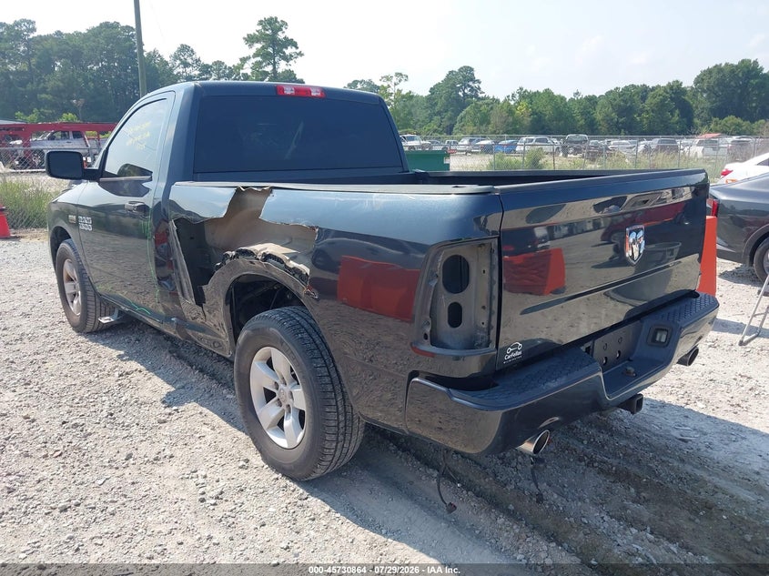 Vin: 3c6jr6at7hg572879, lot: 46229563, ram 1500 express  4x2 6'4 box 20173