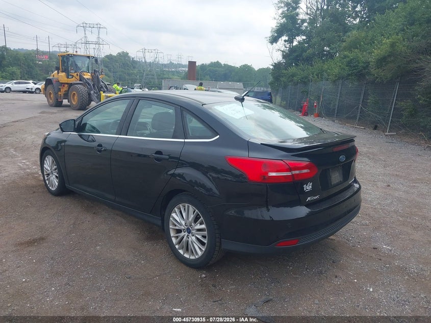 Vin: 1fadp3j26hl256481, lot: 46229635, ford focus titanium 20173