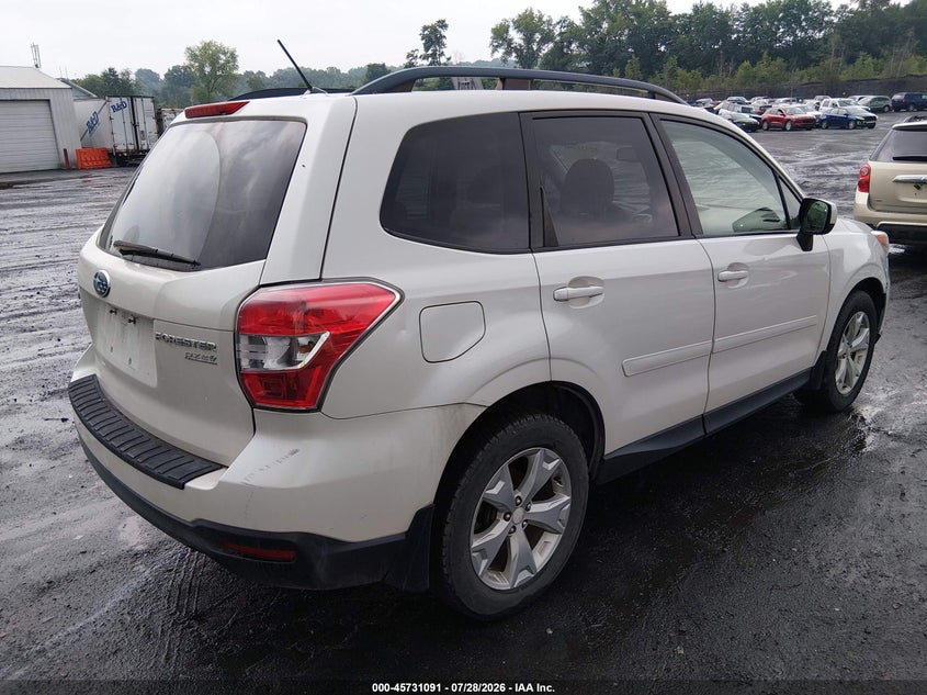 2014 SUBARU FORESTER auction photo 4