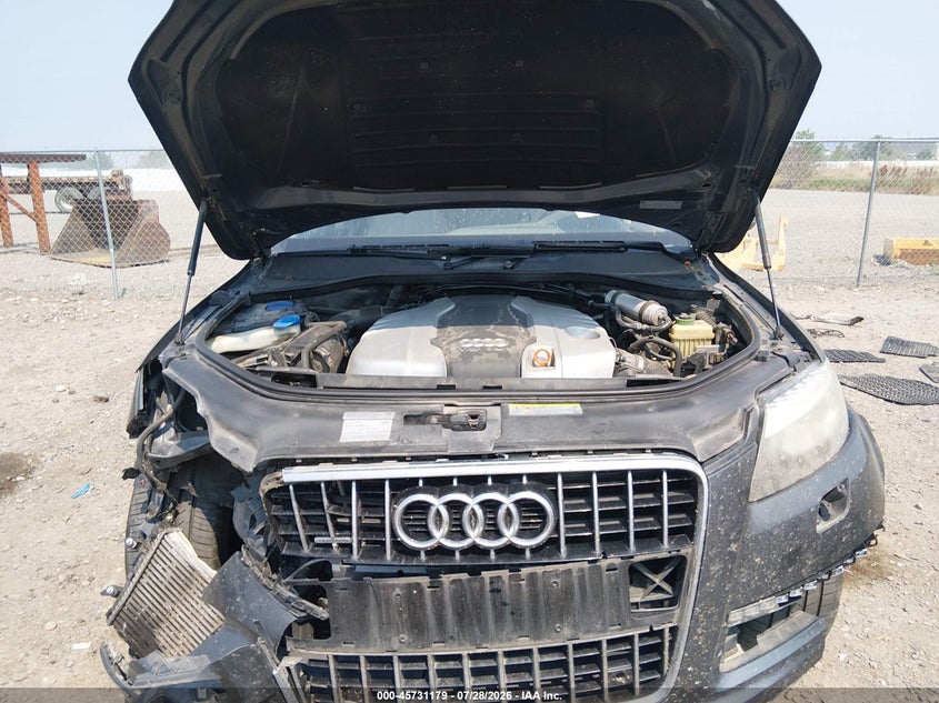 AUDI Q7 2013 VIN WA1LMAFE3DD016132