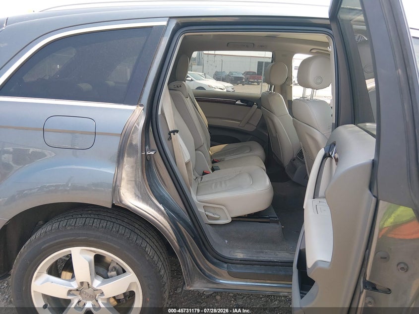 AUDI Q7 2013 VIN WA1LMAFE3DD016132