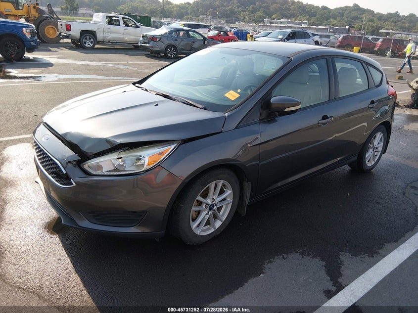 Vin: 1fadp3k28hl232195, lot: 46229951, ford focus se 20172