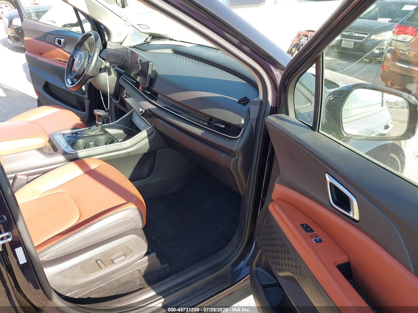 2025 KIA CARNIVAL MPV auction photo 5