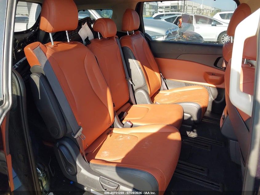 2025 KIA CARNIVAL MPV auction photo 8