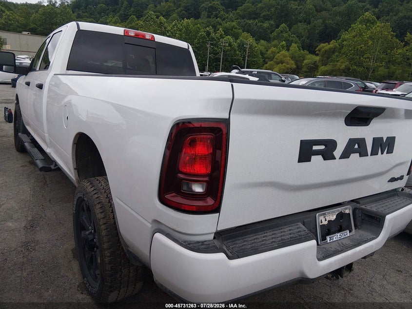 Vin: 3c6ur5hj9tg301830, lot: 46229962, ram 2500 black express  4x4 8 box 20263