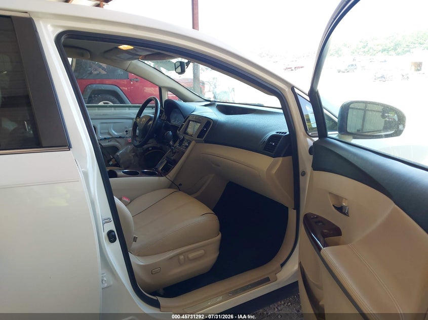2009 TOYOTA VENZA auction photo 5