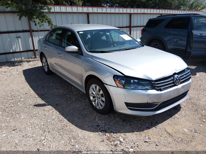 2015 VOLKSWAGEN PASSAT auction photo 1