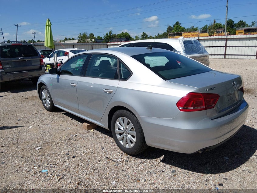 2015 VOLKSWAGEN PASSAT auction photo 3