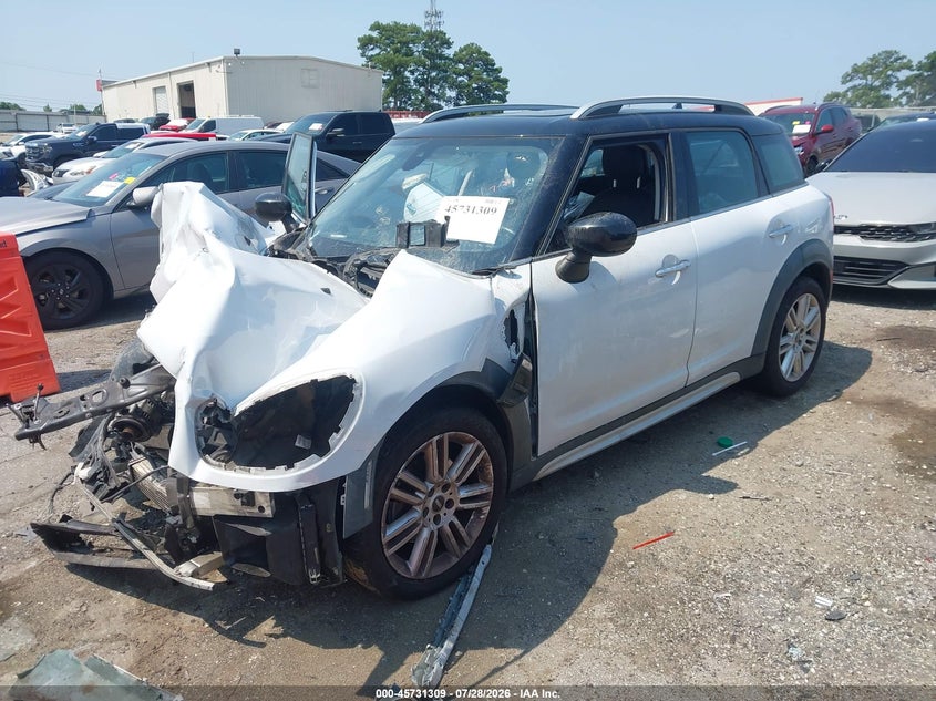 2020 MINI COUNTRYMAN auction photo 2
