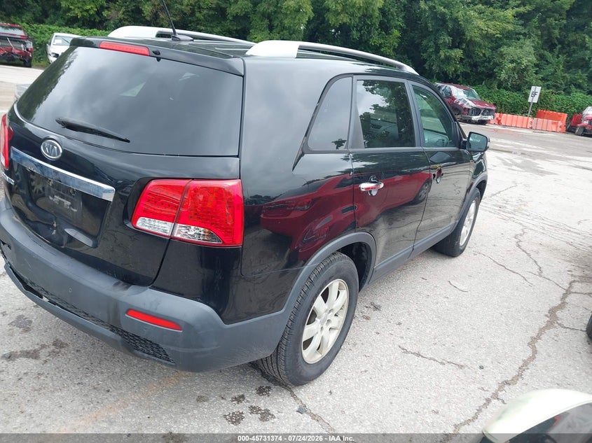 2011 KIA SORENTO auction photo 4
