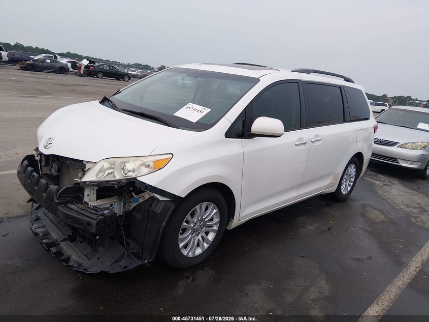 Vin: 5tdyk3dc9fs541220, lot: 46230150, toyota sienna xle 8 passenger 20152