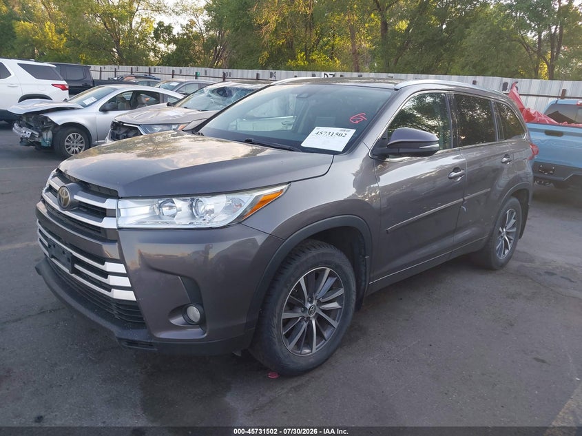 Vin: 5tdjzrfh9hs425155, lot: 46230201, toyota highlander xle 20172