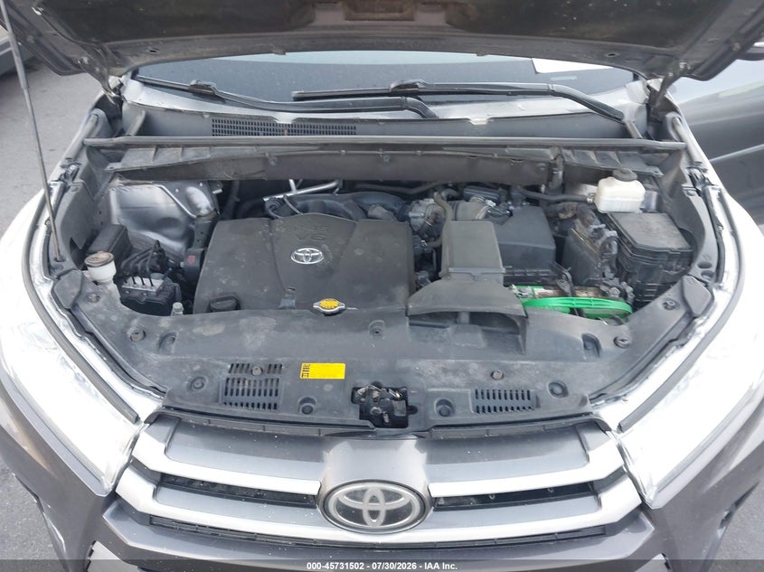 TOYOTA HIGHLANDER - zdjęcie 10