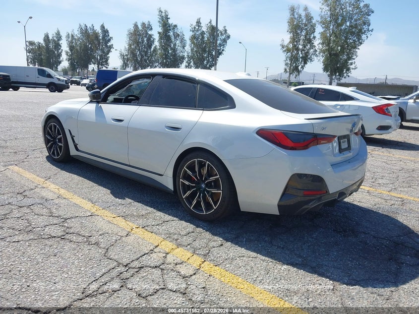 Vin: wby73aw0xpfp03355, lot: 46230261, bmw i4 edrive40 20233