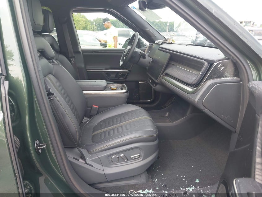 2022 RIVIAN R1S auction photo 5