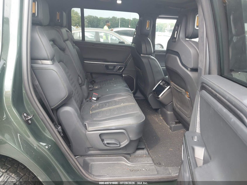 2022 RIVIAN R1S auction photo 8