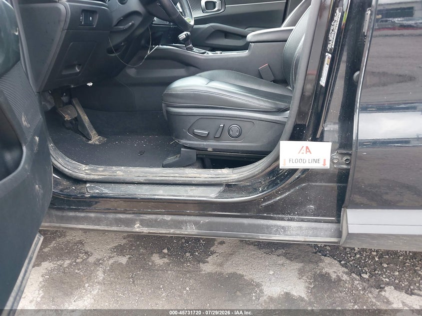 2024 KIA SORENTO auction photo 6