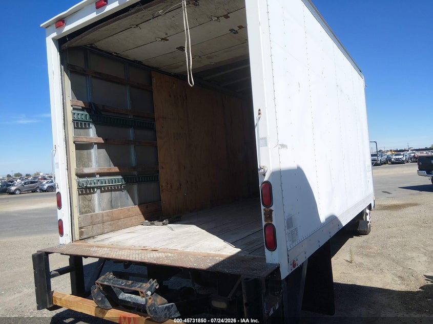 2001 ISUZU NPR auction photo 4