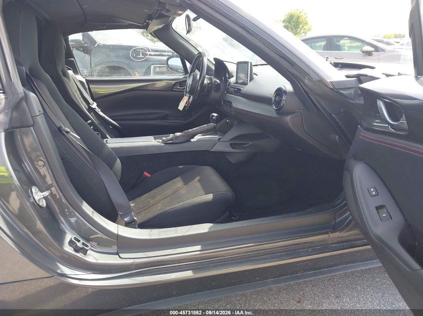 MAZDA MX-5 MIATA RF 2017 VIN JM1NDAL79H0108718