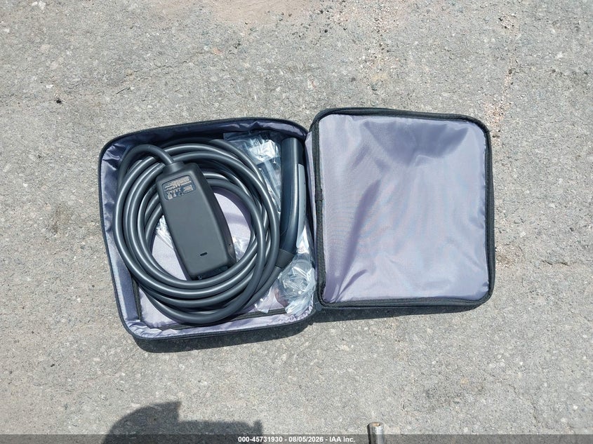 TESLA MODEL Y 2023 VIN 7SAYGDEE2PA117293