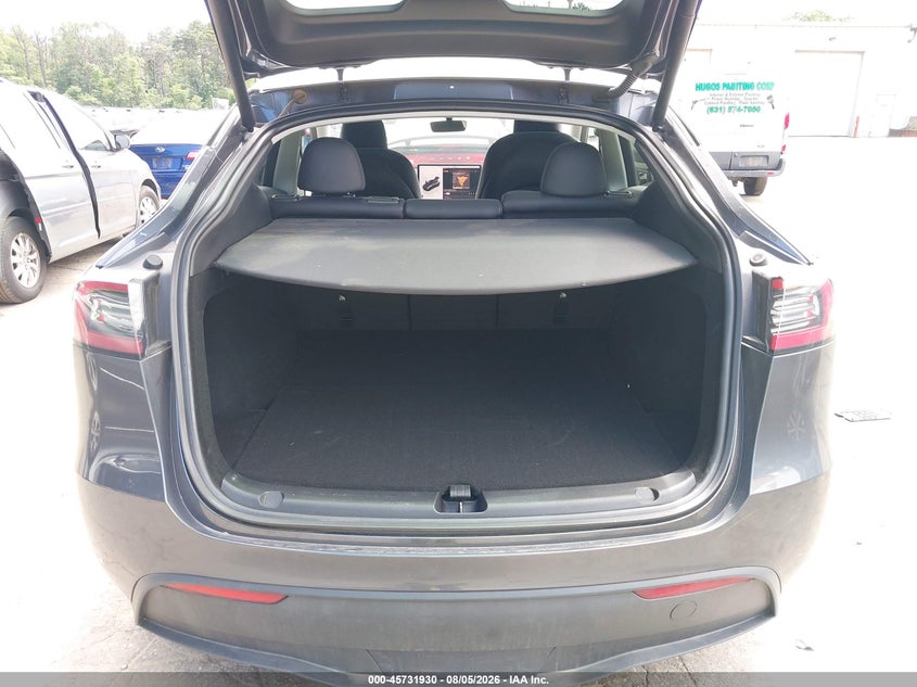 TESLA MODEL Y 2023 VIN 7SAYGDEE2PA117293
