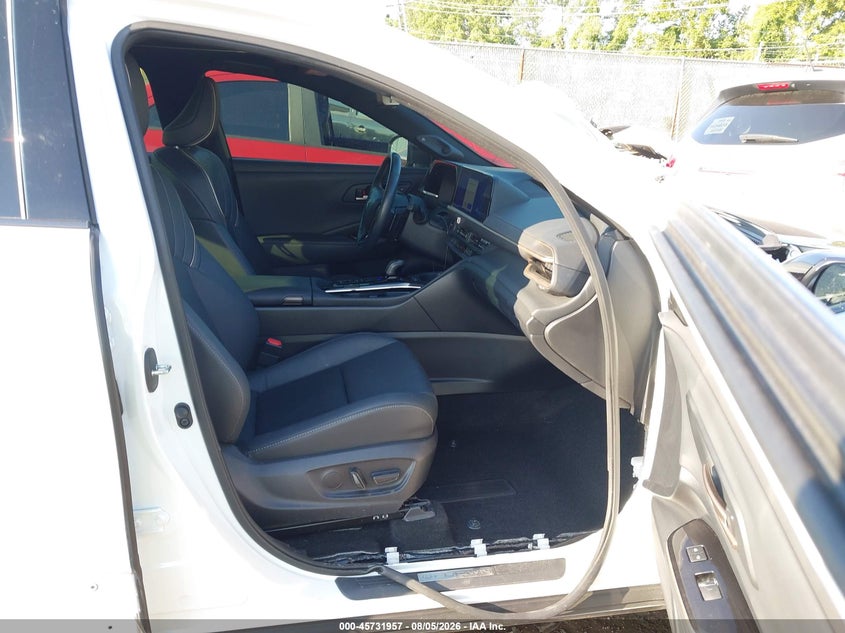 2024 TOYOTA CROWN auction photo 5