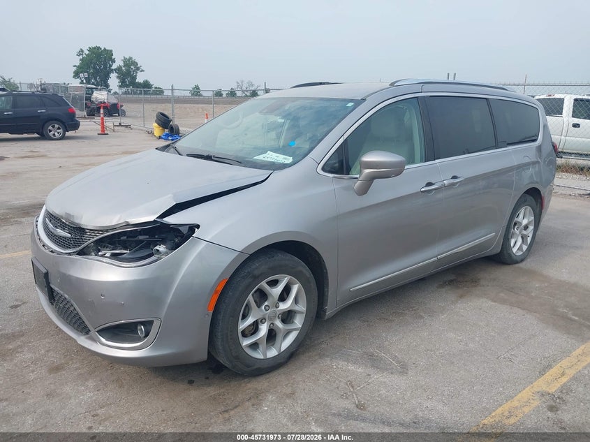 Vin: 2c4rc1eg7hr804887, lot: 46230672, chrysler pacifica touring-l plus 20172