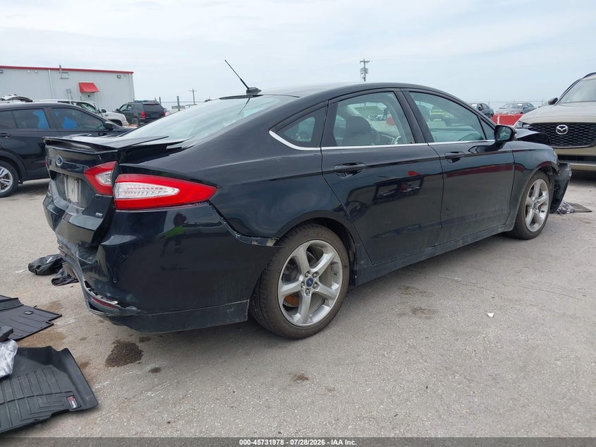 2016 FORD FUSION auction photo 4