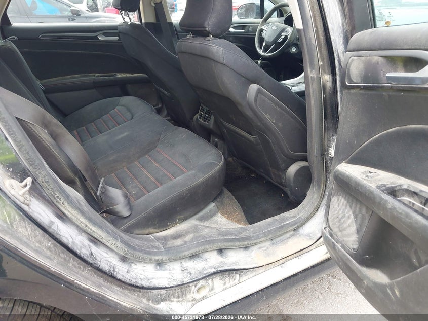2016 FORD FUSION auction photo 8