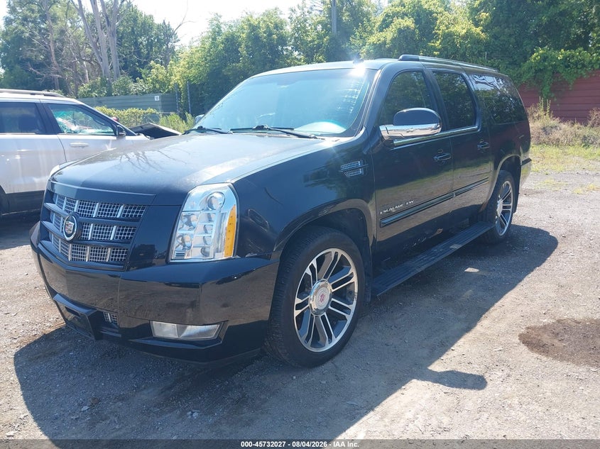 2013 CADILLAC ESCALADE ESV auction photo 2