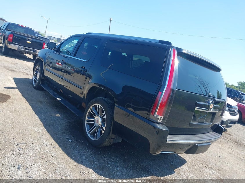2013 CADILLAC ESCALADE ESV auction photo 3