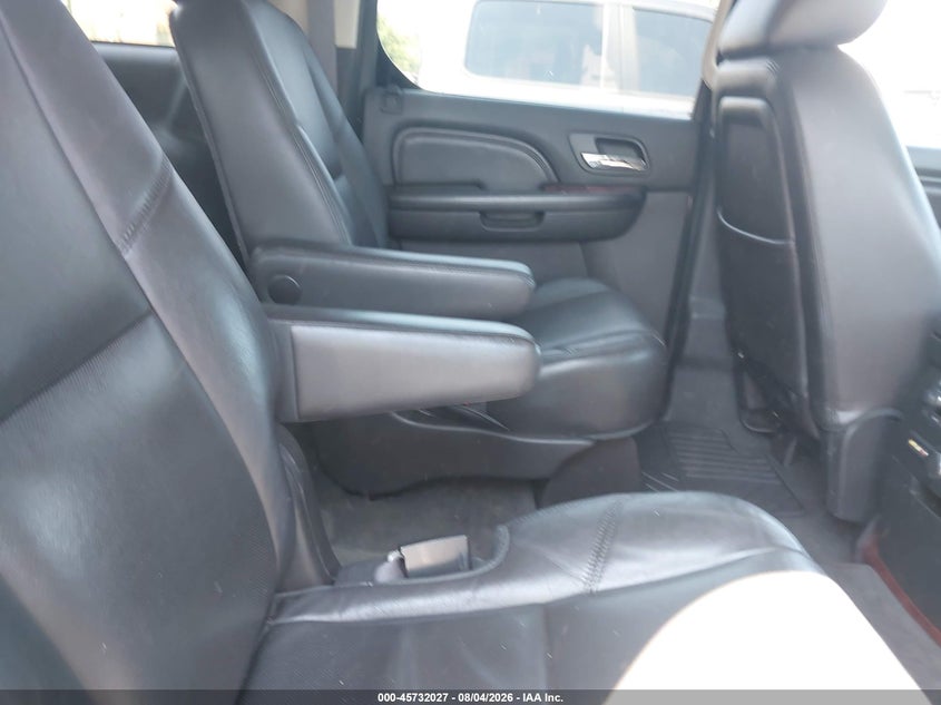 2013 CADILLAC ESCALADE ESV auction photo 8