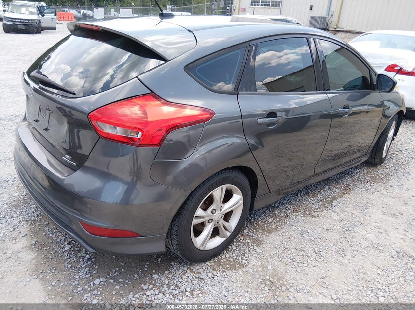 Vin: 1fadp3k26fl360786, lot: 46230727, ford focus se 20154