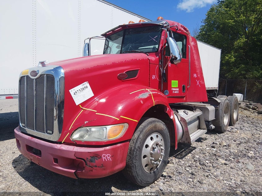 2013 PETERBILT 386 auction photo 2