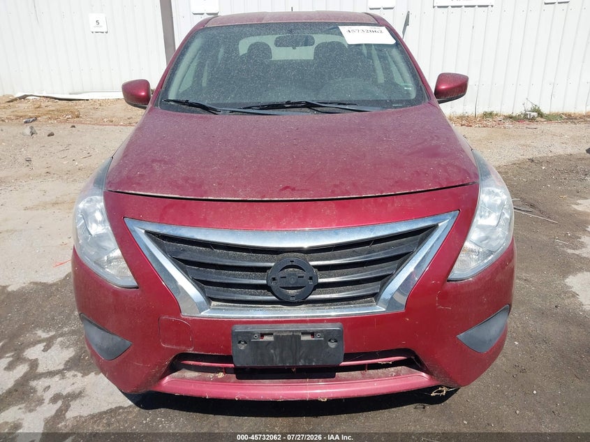 2018 NISSAN VERSA auction photo 6