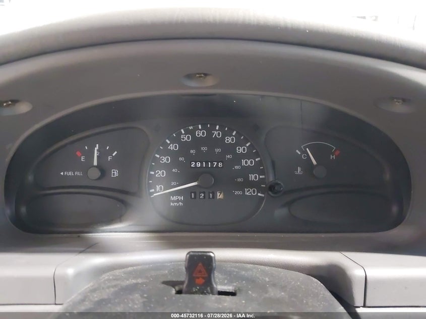 1999 FORD ESCORT auction photo 7