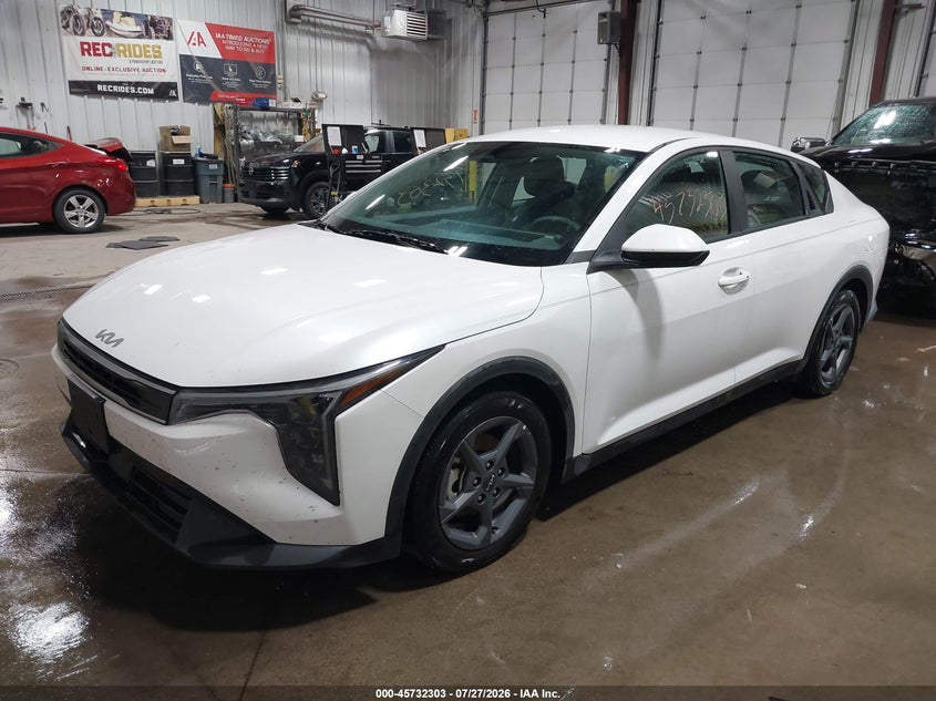 Vin: 3kpft4de5se181346, lot: 46231002, kia k4 lxs 20252