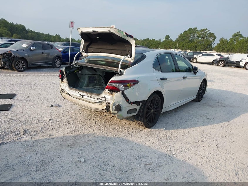2023 TOYOTA CAMRY auction photo 4