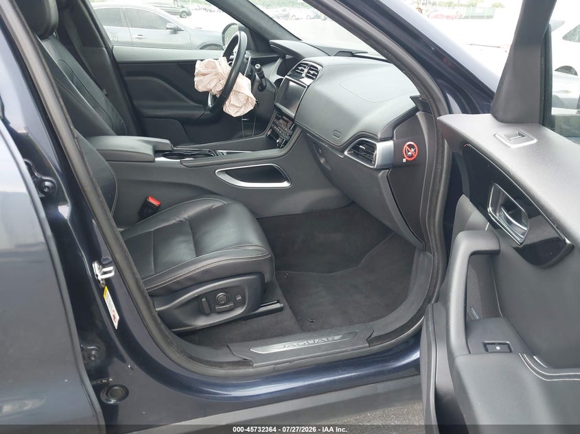 2017 JAGUAR F-PACE auction photo 5