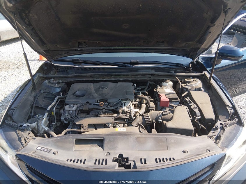 TOYOTA CAMRY - zdjęcie 10