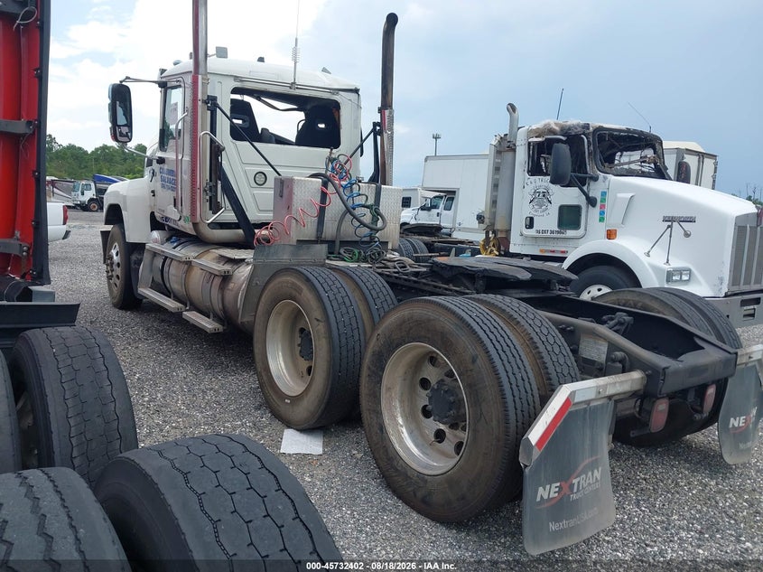 2024 OTHER MACK PINNACLE TRUCK N/A