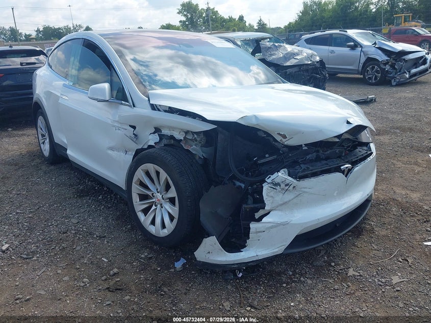 2016 TESLA MODEL X auction photo 6
