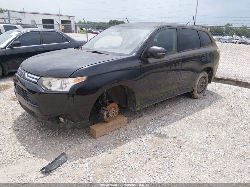 2014 MITSUBISHI OUTLANDER auction photo 2