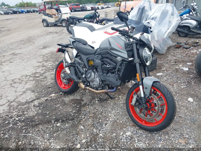 2024 DUCATI MONSTER MOTO 2