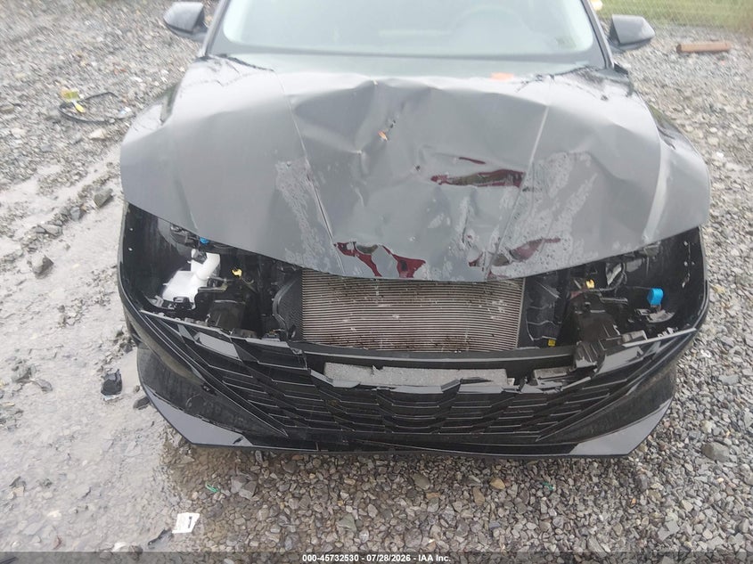 2023 HYUNDAI ELANTRA auction photo 6