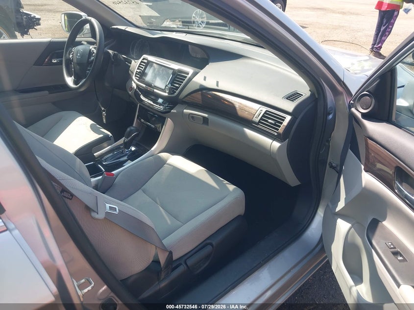 2016 HONDA ACCORD auction photo 5