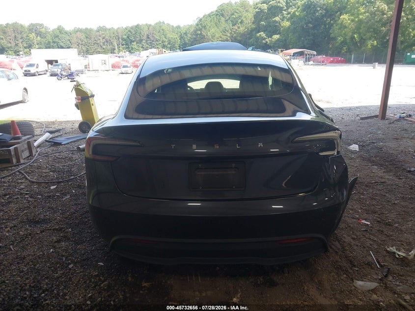 Фото 15 - TESLA MODEL 3