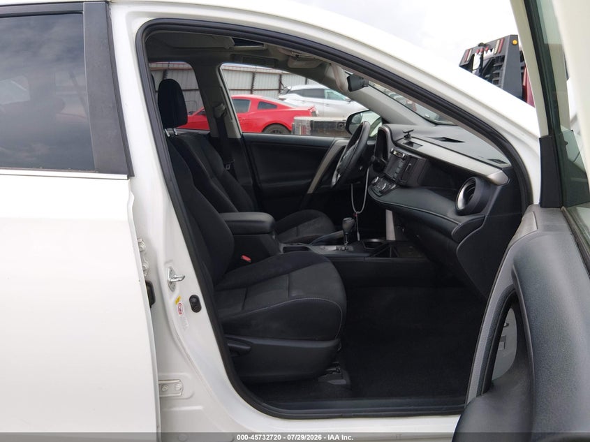 2016 TOYOTA RAV4 auction photo 5